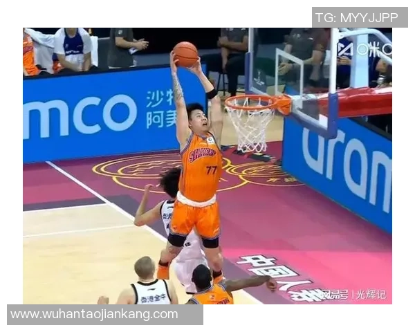 2016年CBA季后赛辽宁队与新疆队激战回顾与精彩瞬间分析